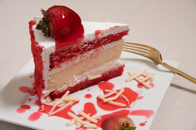 Red Velvet Cheesecake